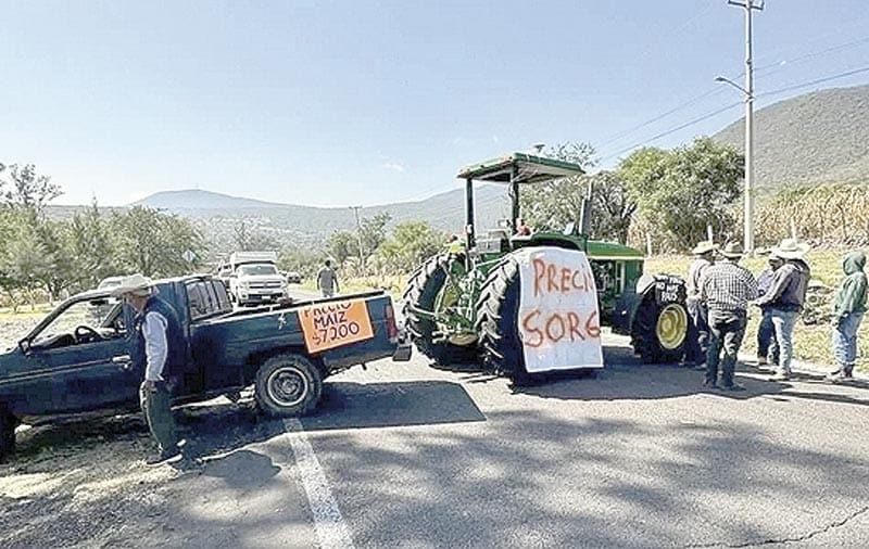 ¡FIJAN CAMPESINOS Y TRANSPORTISTAS 15 DEMANDAS!