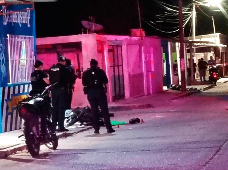 ¡ASESINAN AL DUEÑO DE LA BARBERÍA LOS 2 KARNALES!