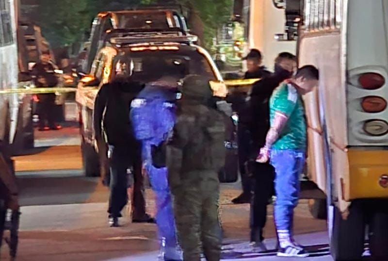 ¡MATÓ A SU PADRASTRO A GOLPES Y MACHETAZOS!