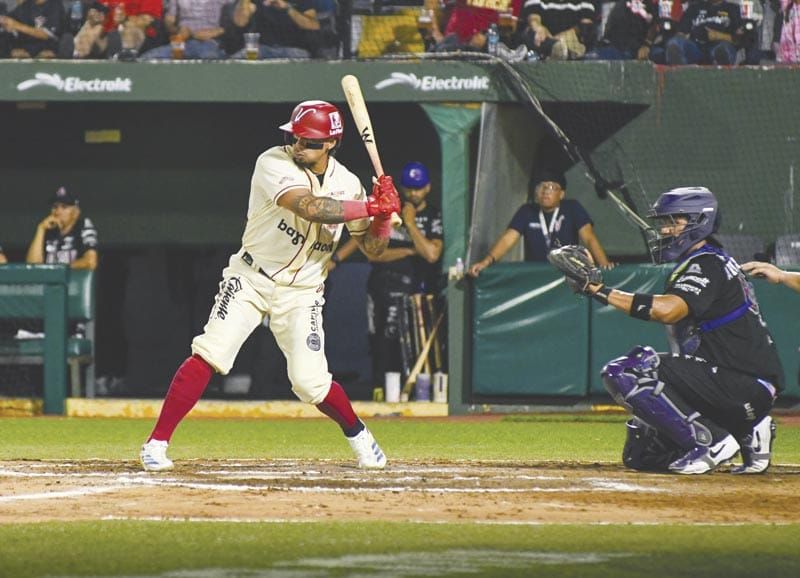 ¡JACKSON LOFTIN, EL HÉROE EN EL “BETO AVILA!