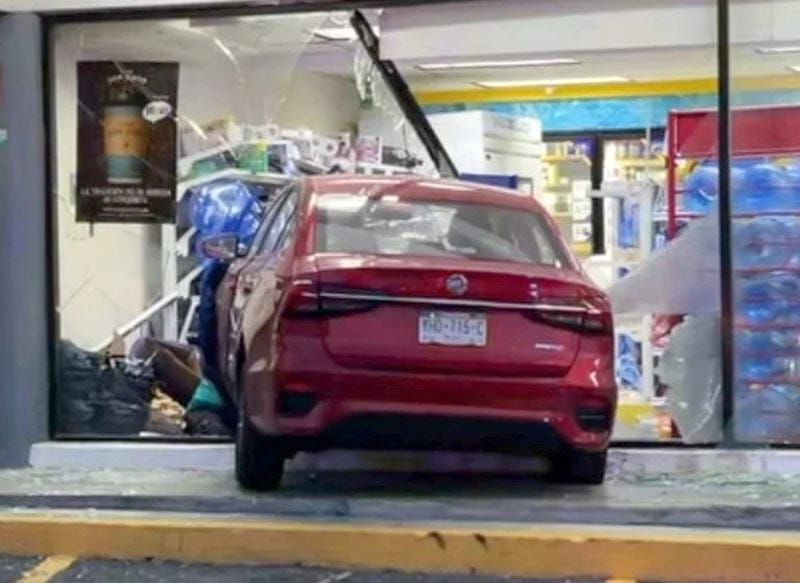 ¡ENTRÓ A COMPRAR AL YEPAS CON TODO Y CARRO!