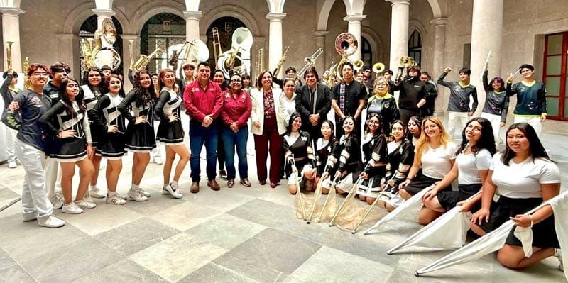 ¡MAÑANITAS A NAHLE! - LLEGÓ A 62 AÑOS, BIEN VIVIDOS