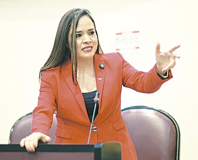 ¡MC y PAN Vs. PEMEX! - TENIA QUE SER