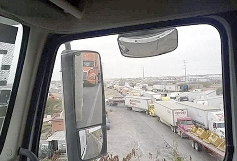 ¡VIVEN EN ZOZOBRA CHOFERES FRONTERIZOS!