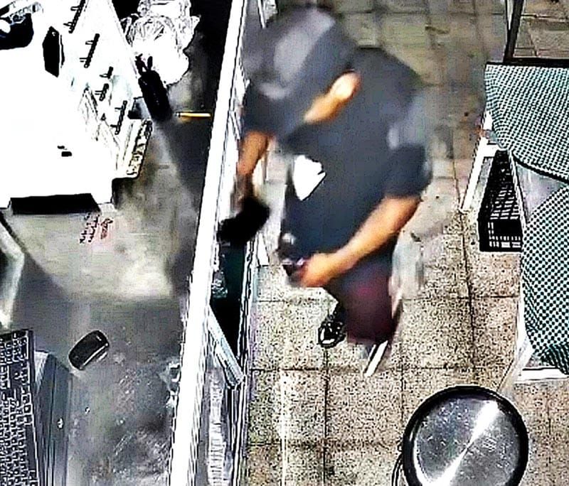 ¡“JAULERO” SAQUEA TORTILLERÍA EN BOCA!
