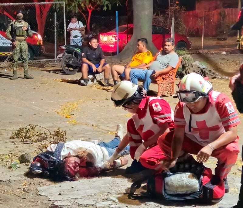 ¡LE FRACTURAN EL CRÁNEO EN RIÑA DE BORRACHINES!