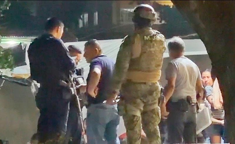 ¡ACRIBILLAN A MENOR DE EDAD Y MURIÓ LLEGANDO A URGENCIAS!