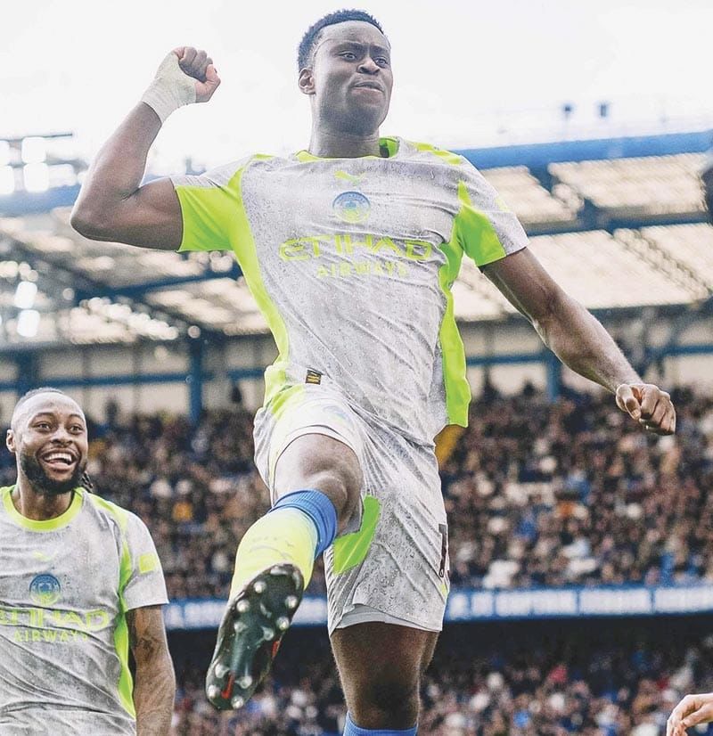 ¡GOLEA MANCHESTER CITY AL CHELSEA Y ACECHA LIDERATO!