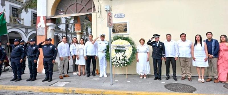 ¡SE RAYAN LOS POLICÍAS! - AUMENTAZO