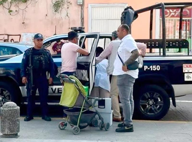 ¡LES QUITAN BEBÉ A PADRES BORRACHINES!