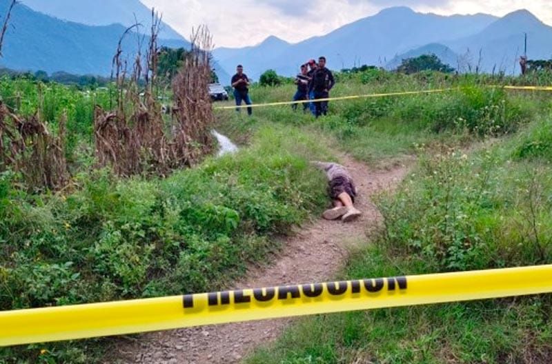 ¡HALLAN A JOVEN SIN VIDA EN UNA VEREDA!
