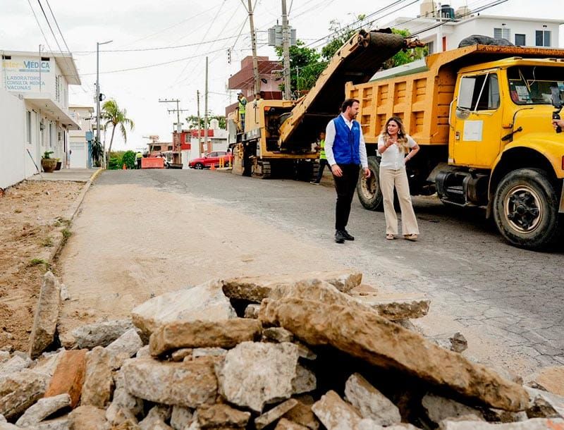 ¡MARYJOSE COMIENZA A PAVIMENTAR!
