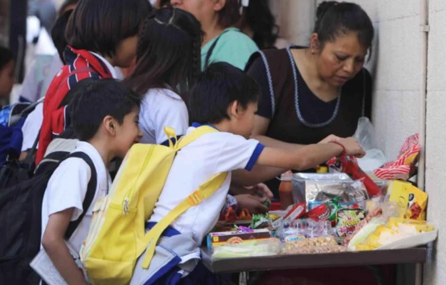 ¡CUATRO DE CADA 10 ESTUDIANTES DE PRIMARIA TIENEN OBESIDAD: “VIVE SALUDABLE, VIVE FELIZ”!