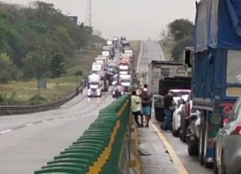 ¡CAOS EN LA AUTOPISTA! - PURAS PÉRDIDAS