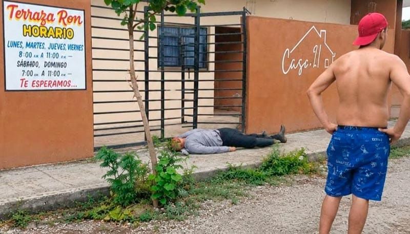 ¡ASESINAN AL HIJO DEL EXALCALDE DE COTAXTLA! - FUE ATACADO A BALAZOS CUANDO SALIA DE DEL DEPARTAMENTO QUE RENTABA