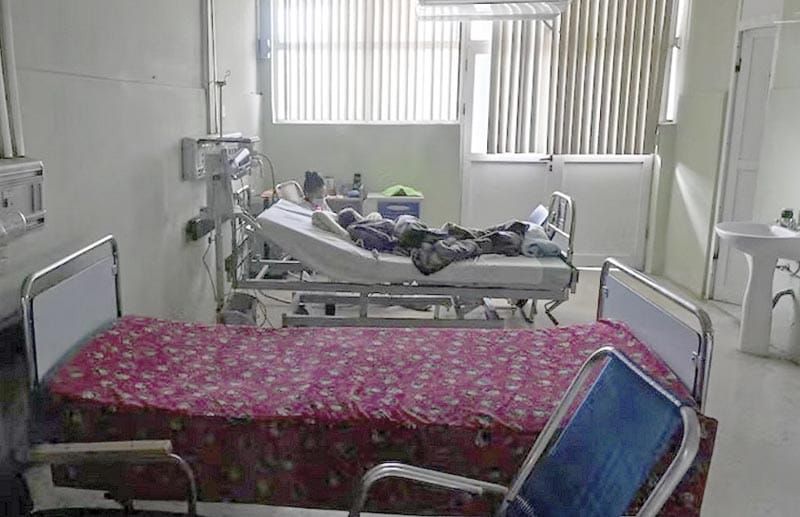 ¡CUBA DENUNCIA QUE 100 MIL PACIENTES ESPERAN CIRUGÍA POR BLOQUEO! - NIÑOS CON CÁNCER, ENTRE LOS MÁS AFECTADOS
