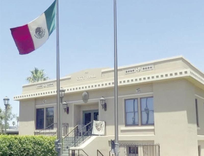 ¡PONE EU BAJO LA LUPA A CONSULADOS MEXICANOS! - LO QUE FALTABA
