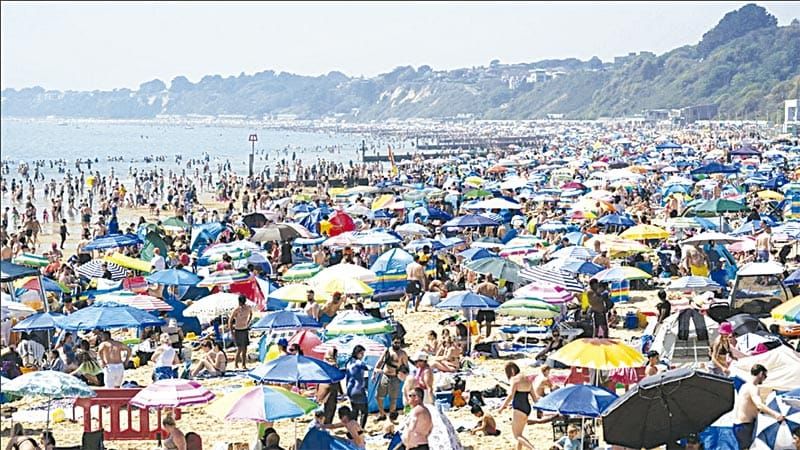 ¡OLA DE CALOR PEGA A EUROPA, ROMPE RÉCORDS Y CAUSA MUERTES!