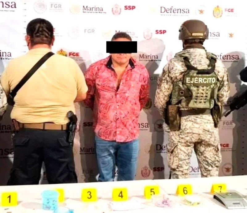 ¡DETIENEN A HOMERO (A) EL “COMANDANTE CACHONDO”!