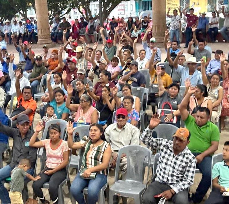 ¡FRENAN A PEMEX! - AGARRENSE