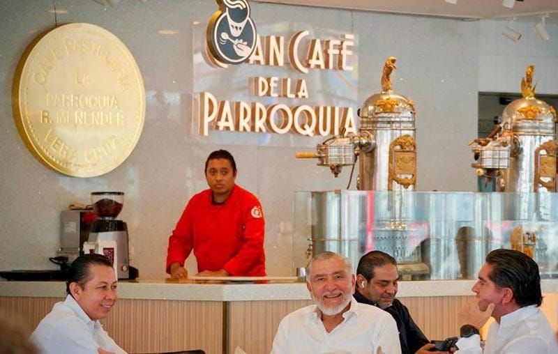 ¡VINO ADÁN AUGUSTO! - POR UN LECHERO Y UNA CANILLA