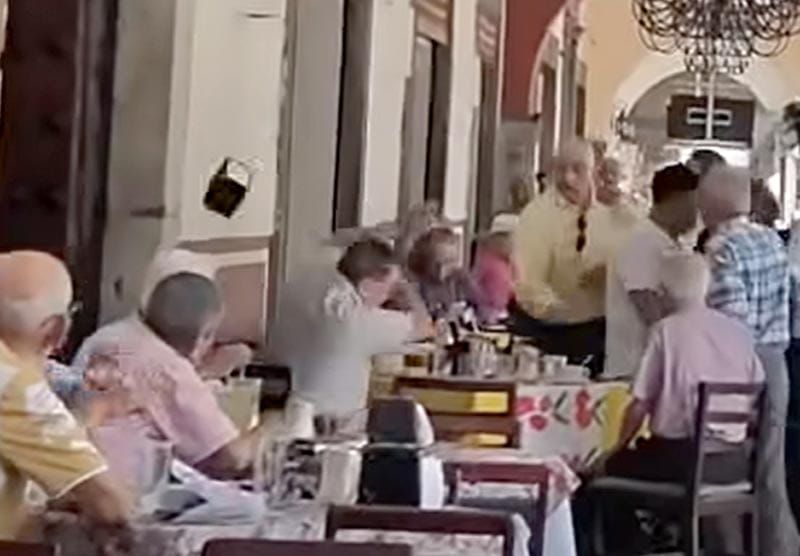 ¡AGARRÓN EN CÓRDOBA! - *Se dieron con todo en Los Portales Toño Nemi y el empresario Celso Noval