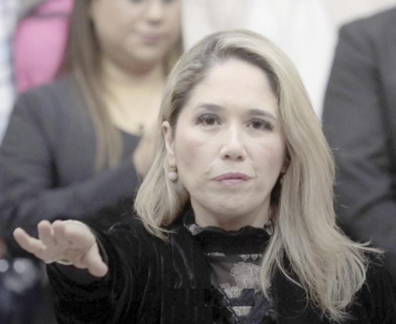 ¡CONSEJERA DEL INE DENUNCIA FALSIFICACIÓN DE FIRMA!