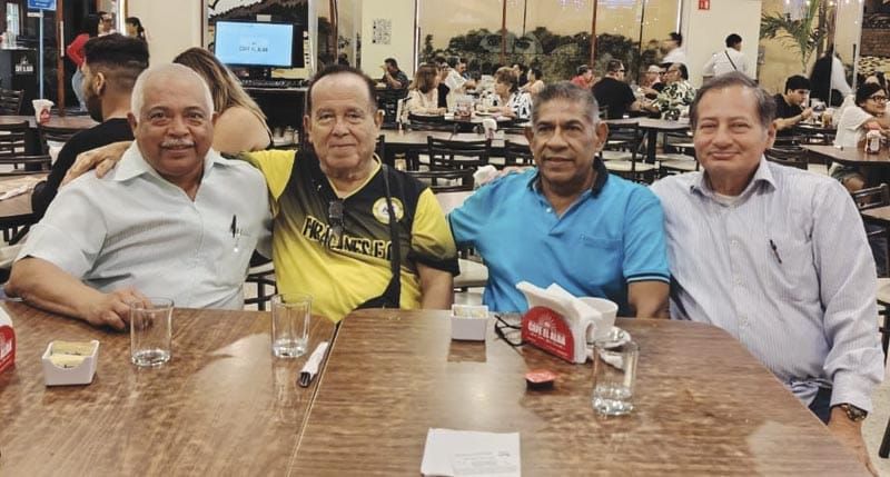 ¡CONVIVEN EX ARBITROS PROFESIONALES!