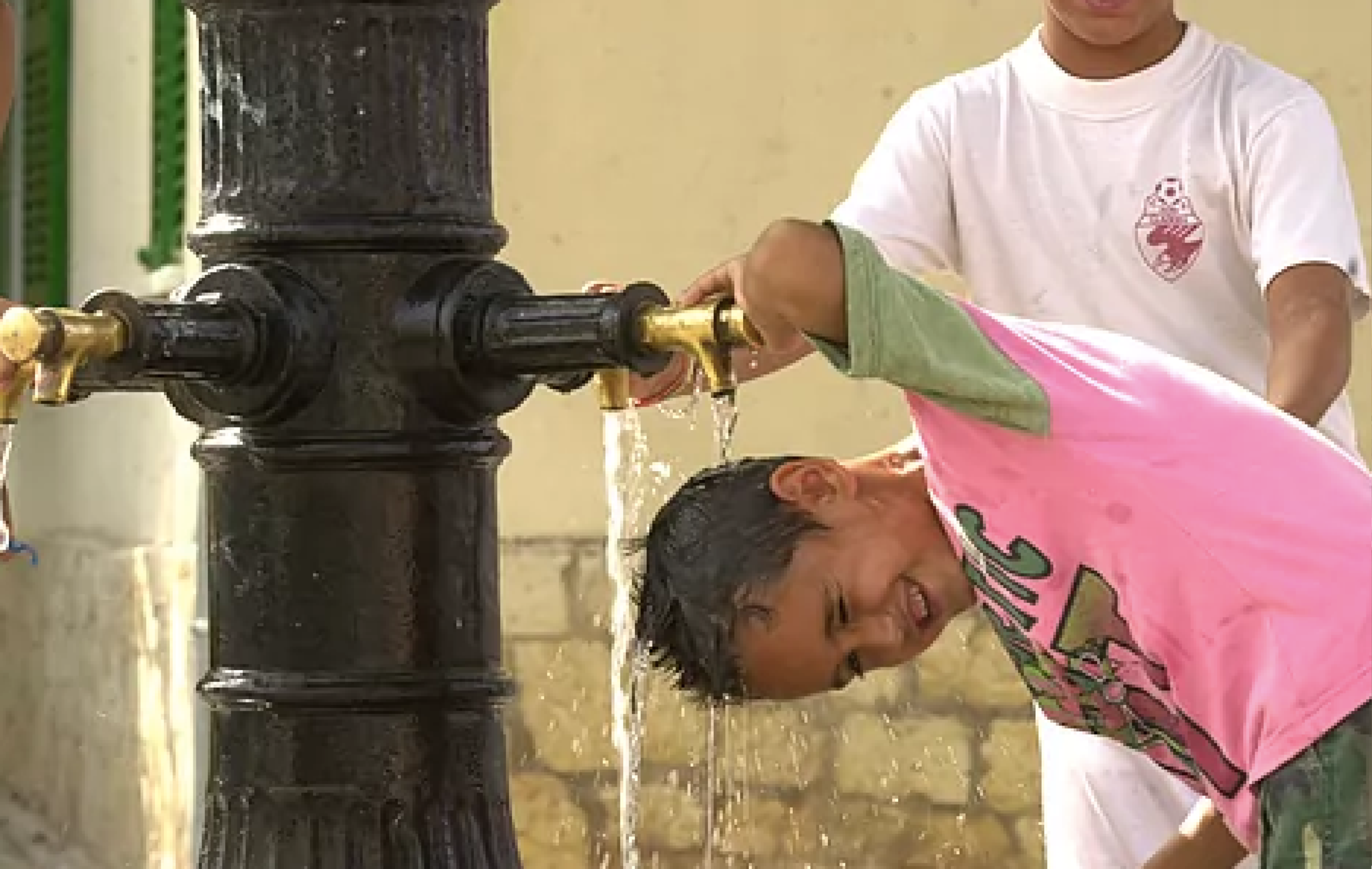 ¡AGUAS POR GOLPE DE CALOR! - *A cuidarse por altas temperaturas