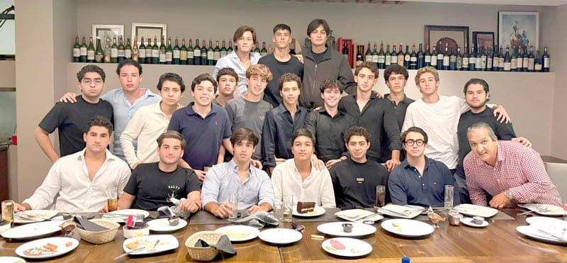 JOSÉ ANTONIO CELEBRA SUS 18 AÑOS