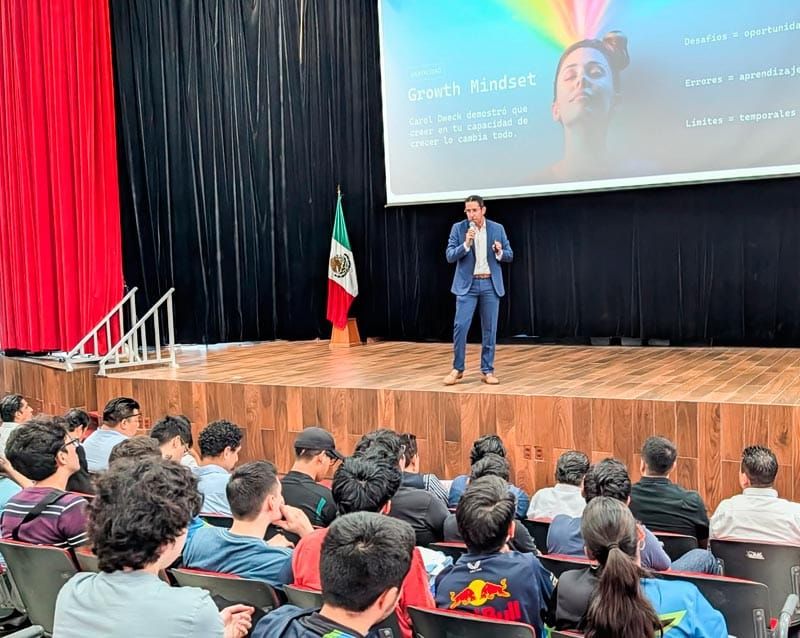 CONFERENCIA DE JUAN ANTONIO PINILLA