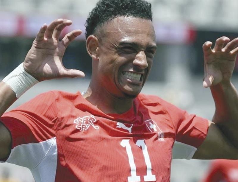 ¡DEBE TENER CUIDADO SUIZA CON LAS SERPIENTES!