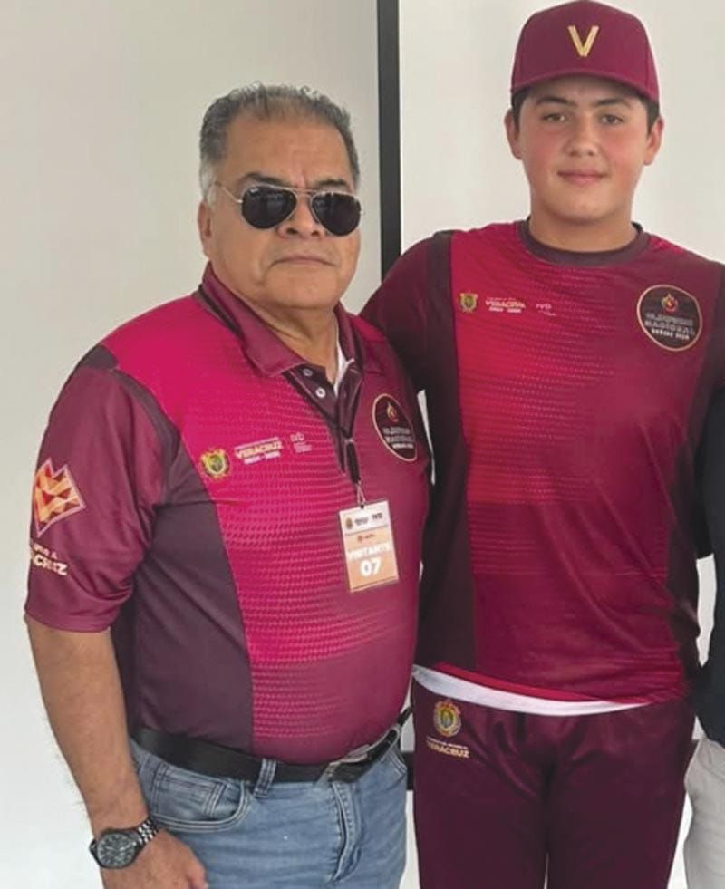 ¡RECONOCEN AL PELOTERO JUVENIL DE SELECCIÓN EDUARDO MIRANDA CUE!