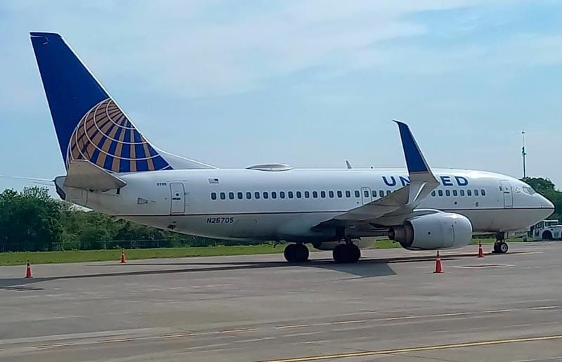 ¡SE LE TRONÓ EL MOTOR! - *Cancelan vuelo de Veracruz- Houston por falla en el avión de United
