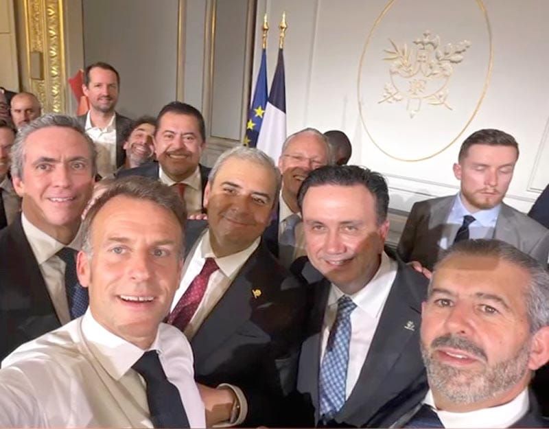 ¡SIERRA ESTUVO CON MACRON!