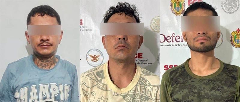 ¡CAE BANDA DE EXTORSIONADORES! - LES ASEGURARON TRES ARMAS, UNA NAVAJA Y UN AUTOMOVIL CON REPORTE DE ROBO