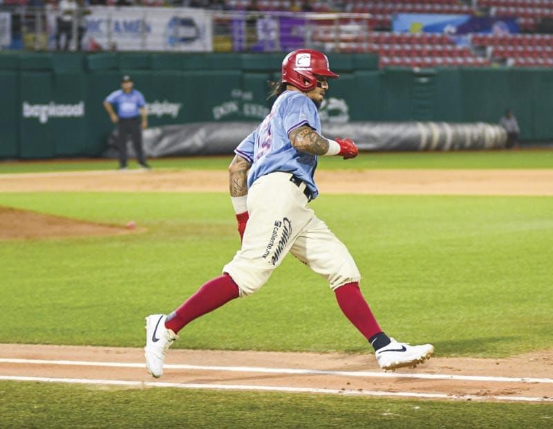 ¡SALTILLO SE LLEVA EL PRIMERO DE LA SERIE!