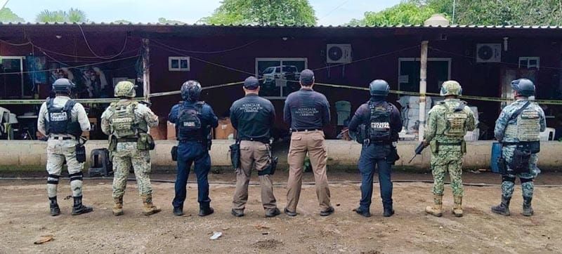 ¡ASEGURAN 108 ARMAS LARGAS EN TRES CATEOS!