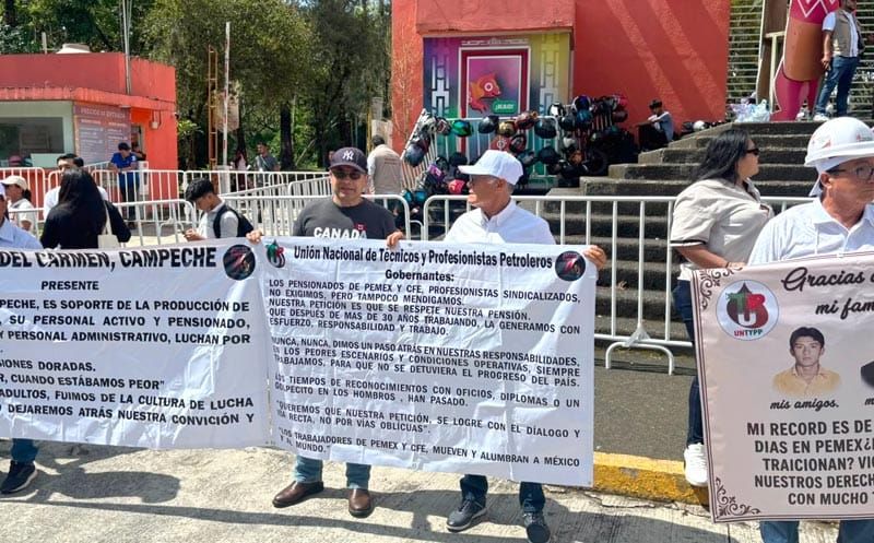 ¡Y PROTESTAN! - MAESTROS Y JUBILADOS