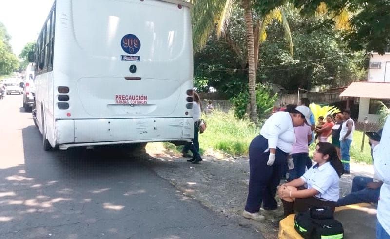 ¡CHOCARON AUTOBUSES DE LA RUTA JAMAPA!