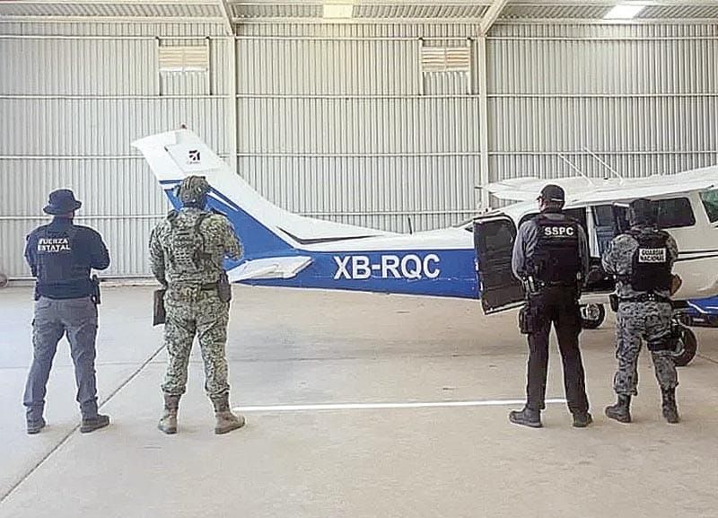¡ASEGURAN AERONAVE CON COCAÍNA!