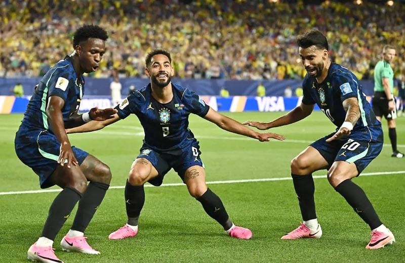 BRASIL GOLEÓ A UN DÉBIL HAITÍ POR 3-0...