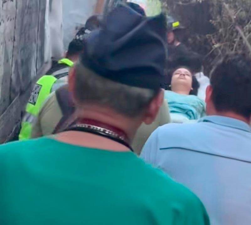 ¡DRAMA EN LA CARRETERA! - *Accidente dejó varado a matrimonio que iba a hospital a Veracruz, una joven perdió a su bebé