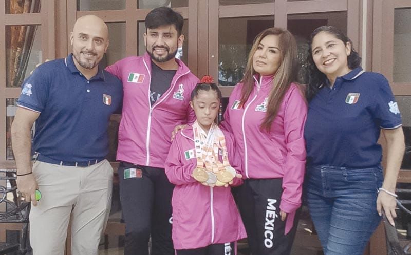 ¡PRESUME MEDALLAS MUNDIALES!