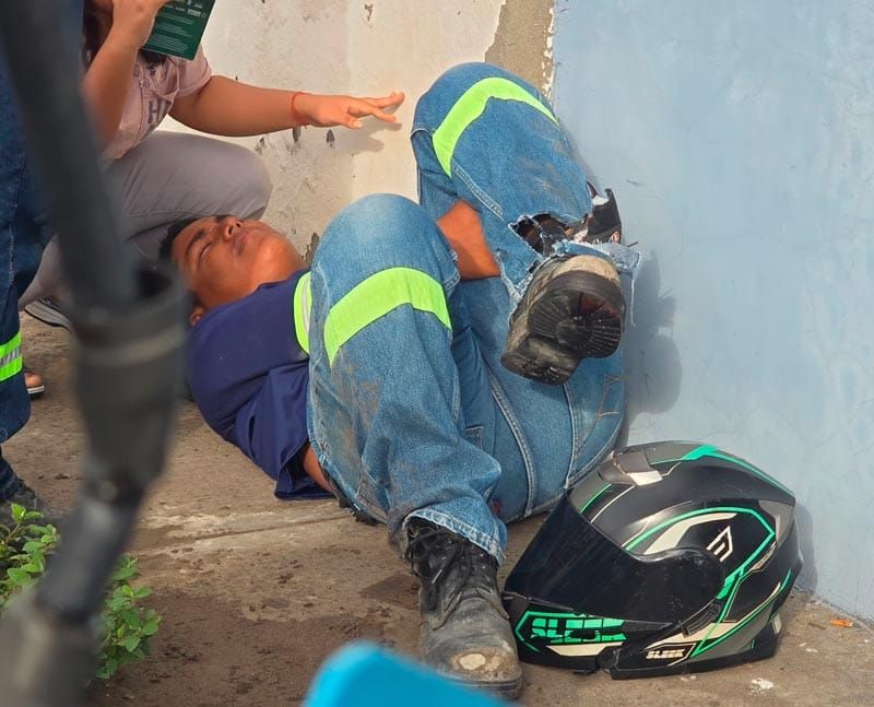 ¡IBA PARA LA CHAMBA Y LO ARROLLÓ CAMIÓN DE PASAJE!