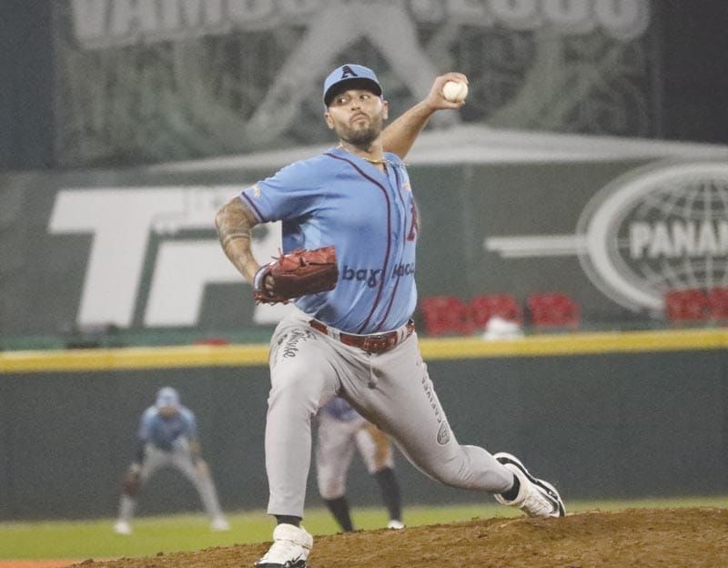 ¡EL ÁGUILA GANA SERIE A TECOS EN LAREDO!