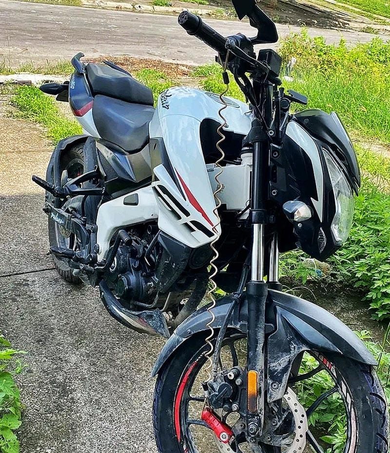 ¡LE ROBAN LA MOTO CUANDO ESTABA EN LA CONSULTA EN EL IMSS DE TEJERÍA