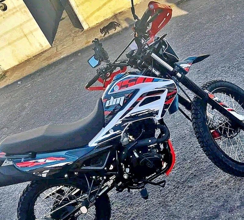¡“RATAS” SE LLEVAN MOTO CUANDO TRABAJADOR DORMÍA!