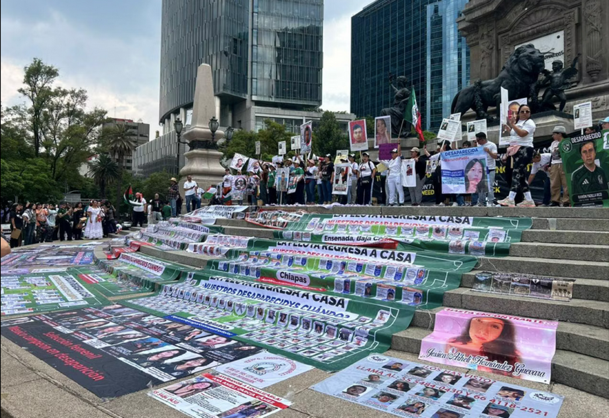 ¡EL ÁNGEL DE LA INDEPENDENCIA, ENTRE EL DOLOR Y LA BATUCADA!