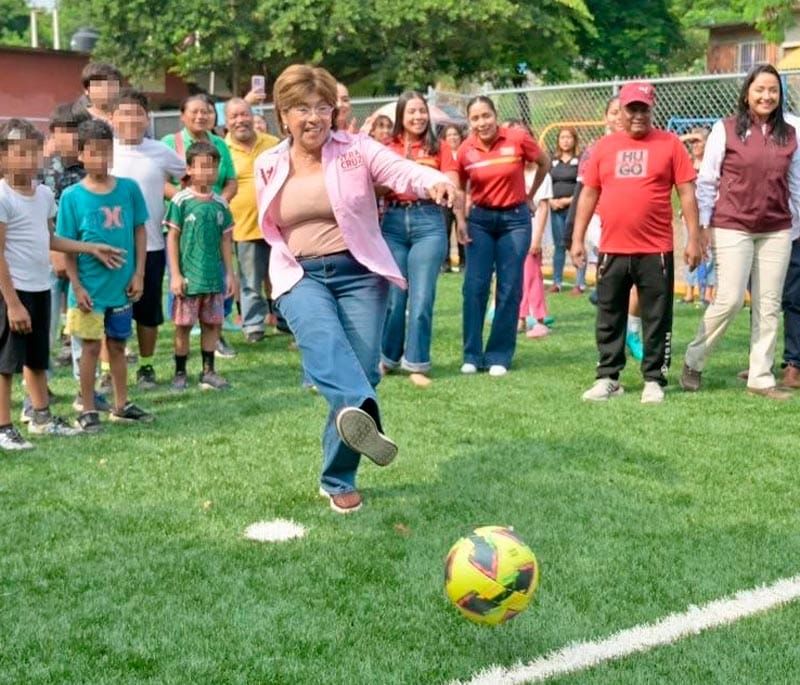 ¡HASTA METE GOL ROSA!